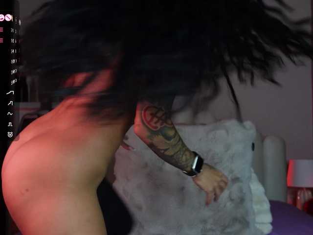 AngelaMyst live cam