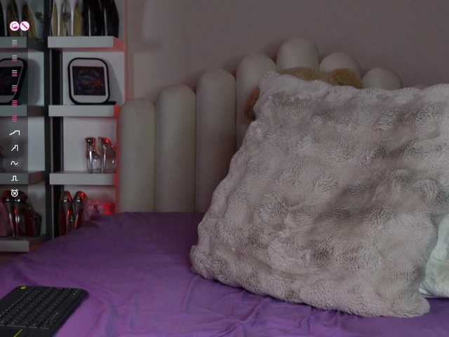 AngelaMyst live cam