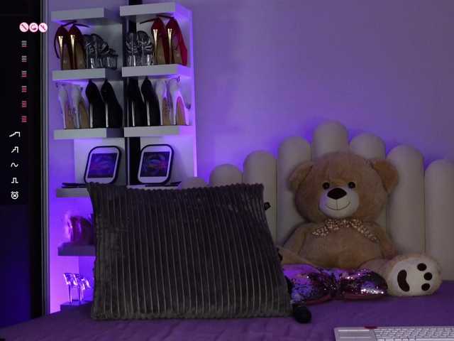 go to chat with AngelaMyst