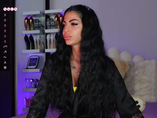 go to chat with AngelaMyst