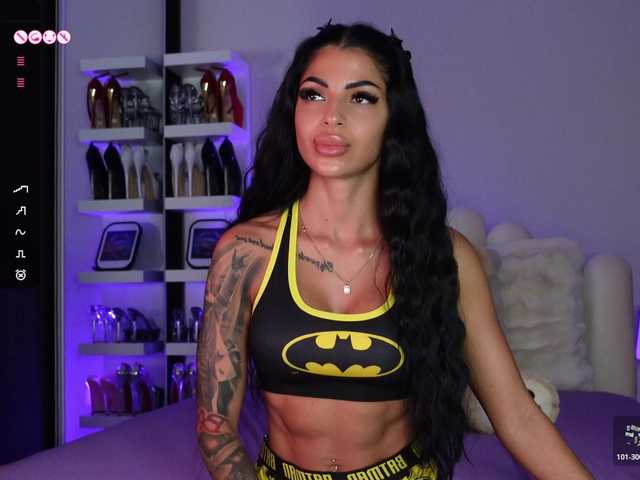 AngelaMyst live cam