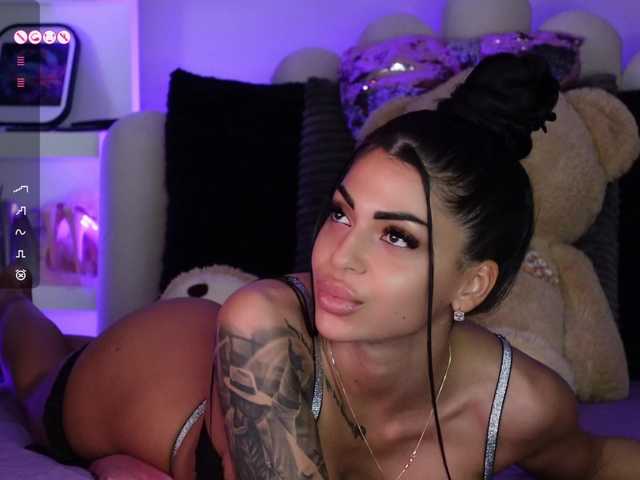  AngelaMyst chat room