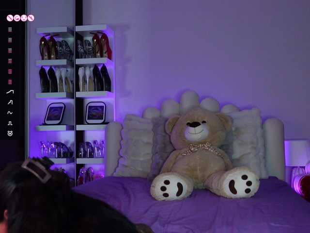 AngelaMyst live cam