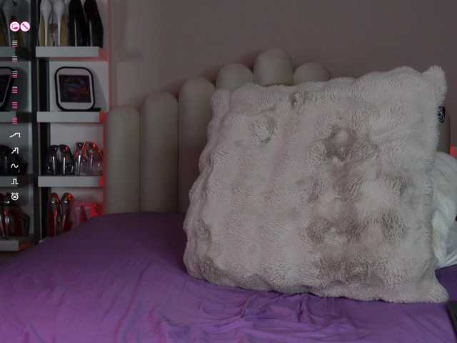 AngelaMyst live cam