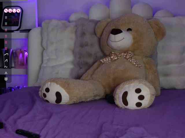 AngelaMyst webcam