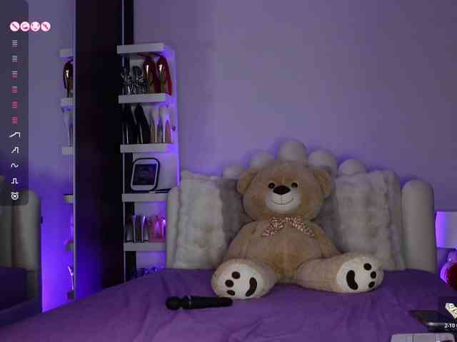 AngelaMyst webcam