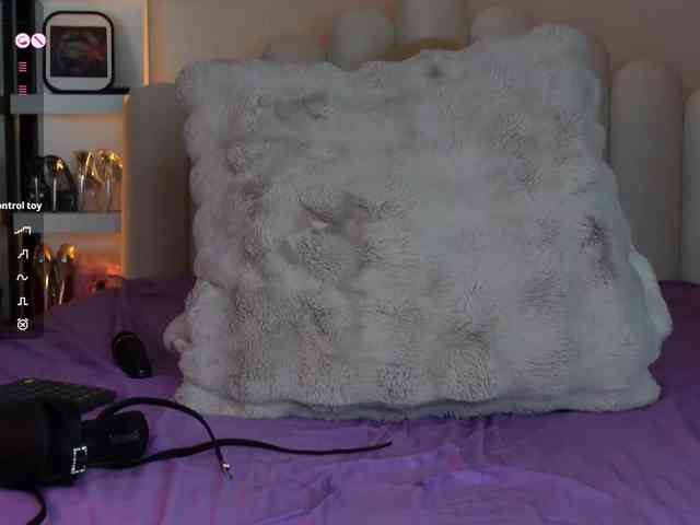 AngelaMyst webcam