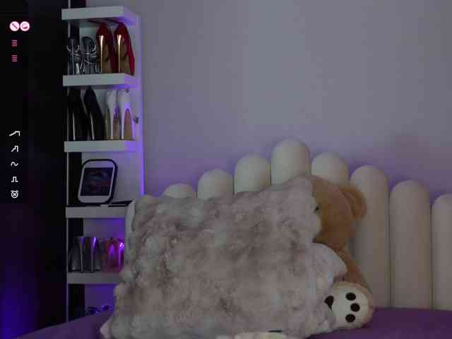 AngelaMyst webcam