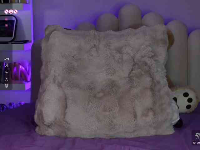 AngelaMyst webcam