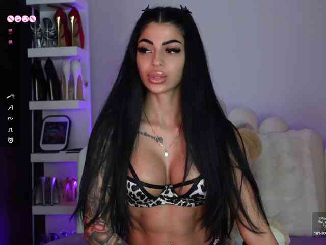 AngelaMyst webcam