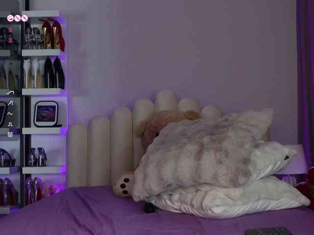 AngelaMyst webcam