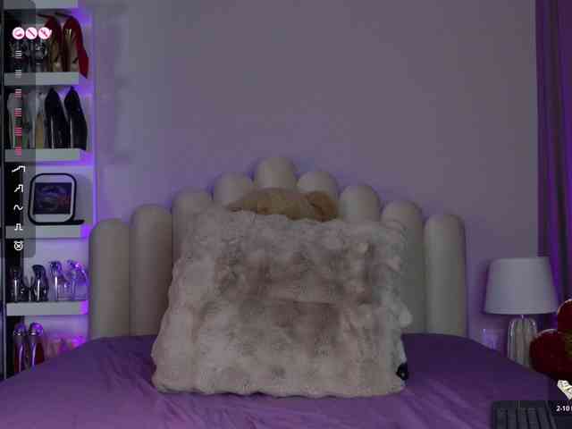 AngelaMyst webcam