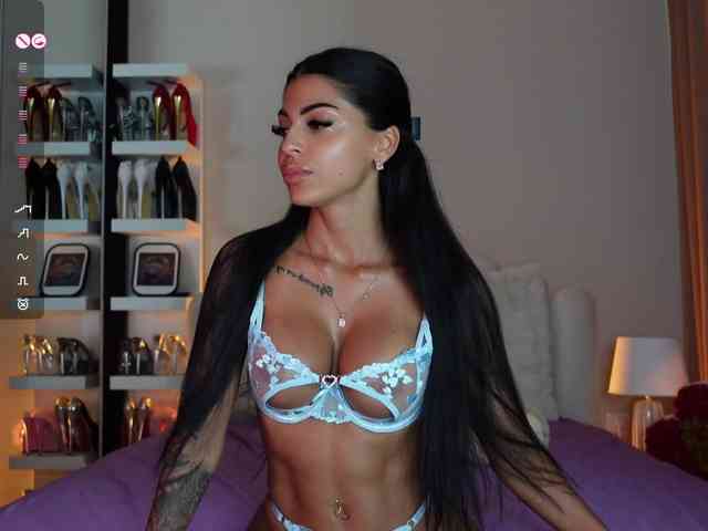 Model: AngelaMyst