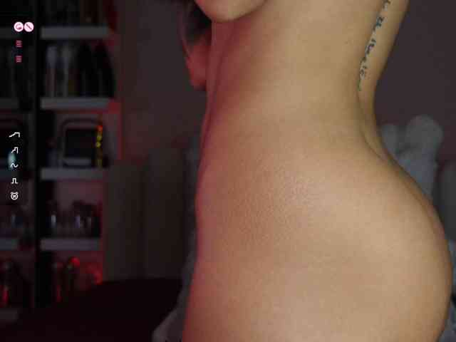 AngelaMyst's webcam live show