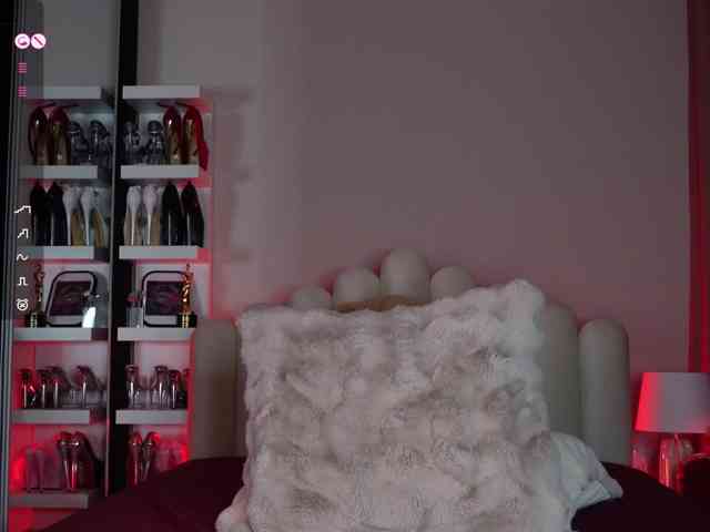 AngelaMyst webcam