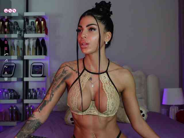 AngelaMyst webcam