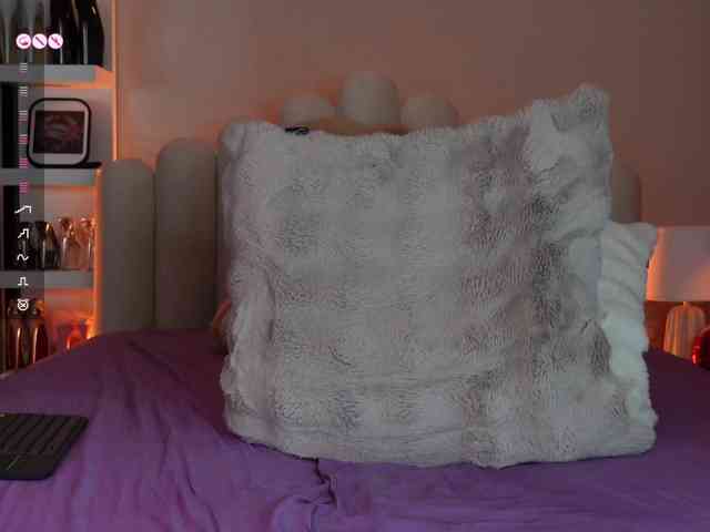 AngelaMyst webcam