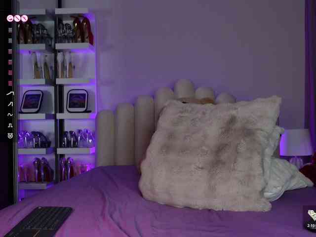 AngelaMyst webcam