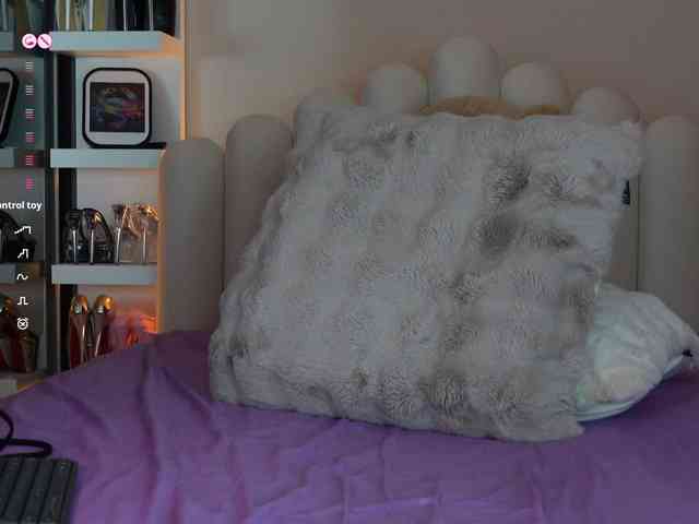 AngelaMyst webcam