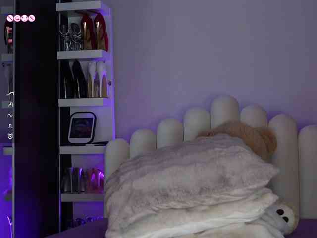 AngelaMyst webcam