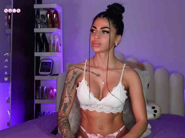 Model: AngelaMyst