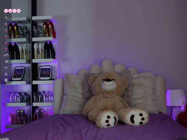 AngelaMyst webcam