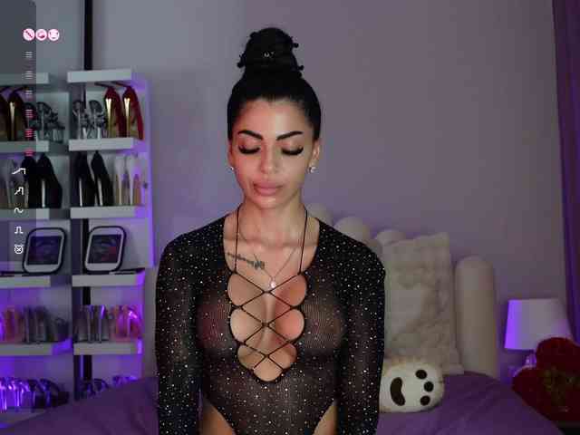 AngelaMyst webcam