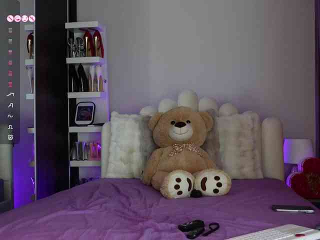 AngelaMyst webcam