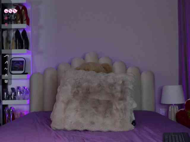 AngelaMyst webcam