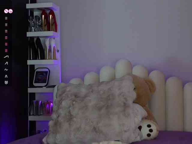 AngelaMyst webcam
