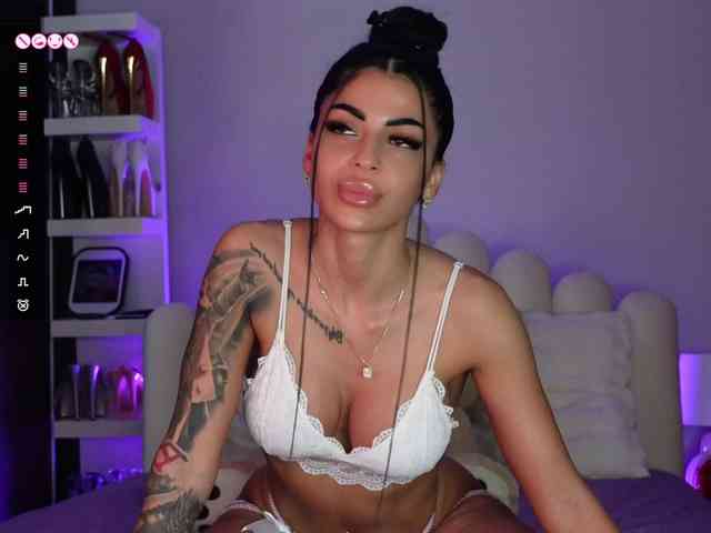 Model: AngelaMyst