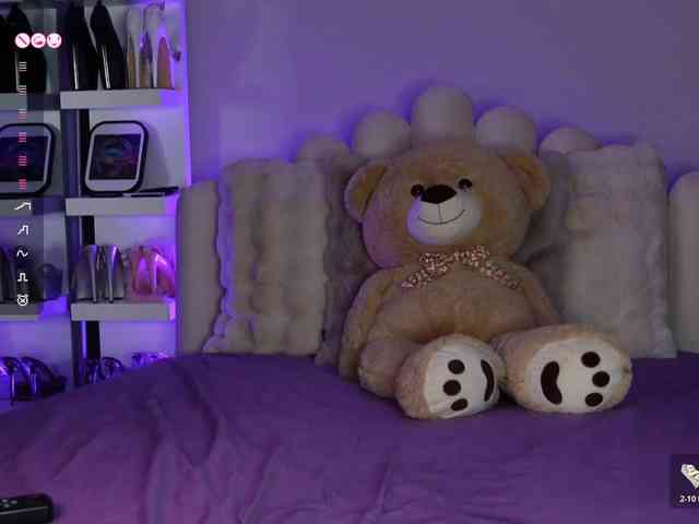 AngelaMyst webcam