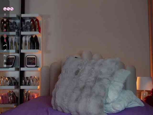 AngelaMyst webcam