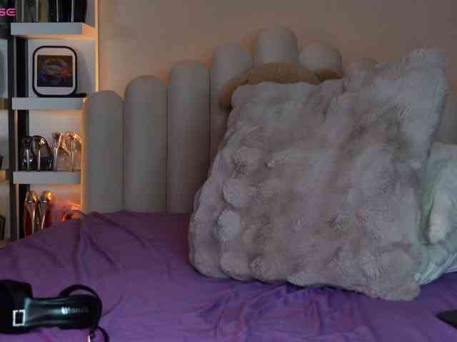 AngelaMyst webcam