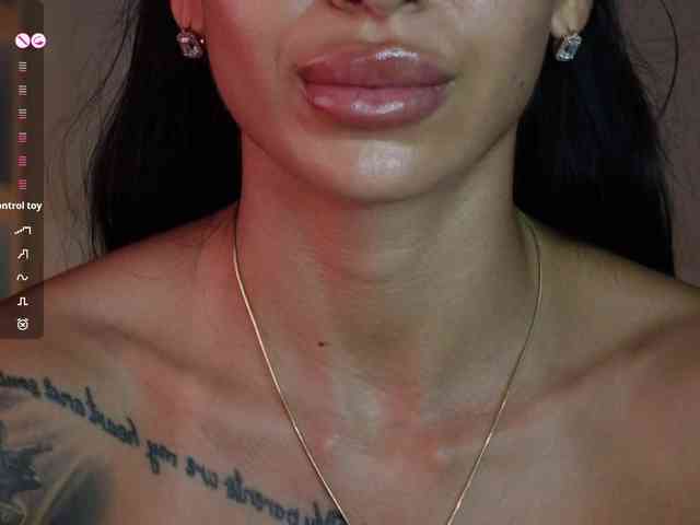 AngelaMyst webcam