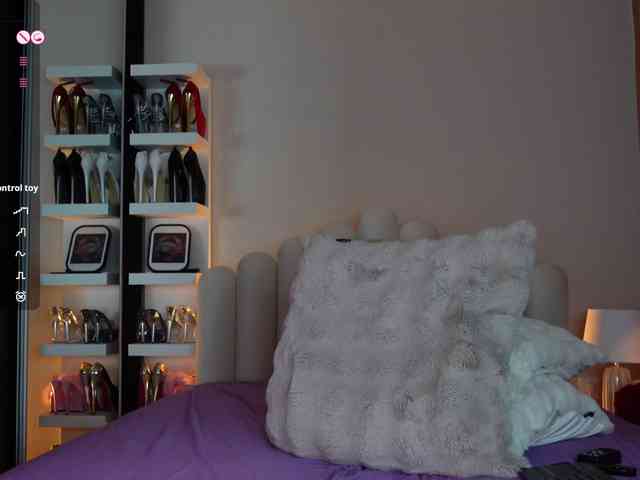 AngelaMyst webcam