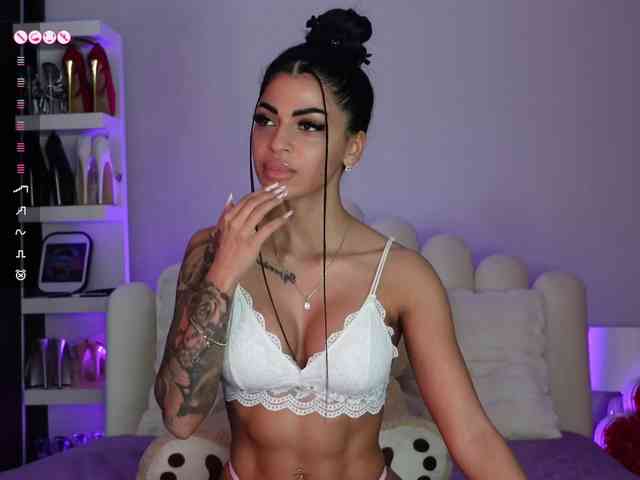 AngelaMyst webcam