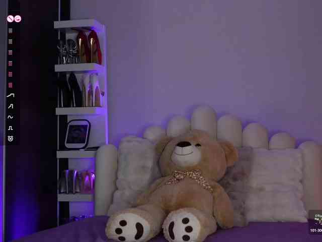 AngelaMyst webcam