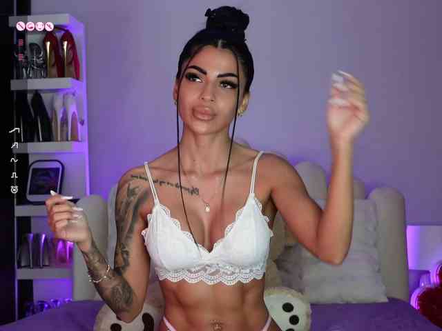 Model: AngelaMyst
