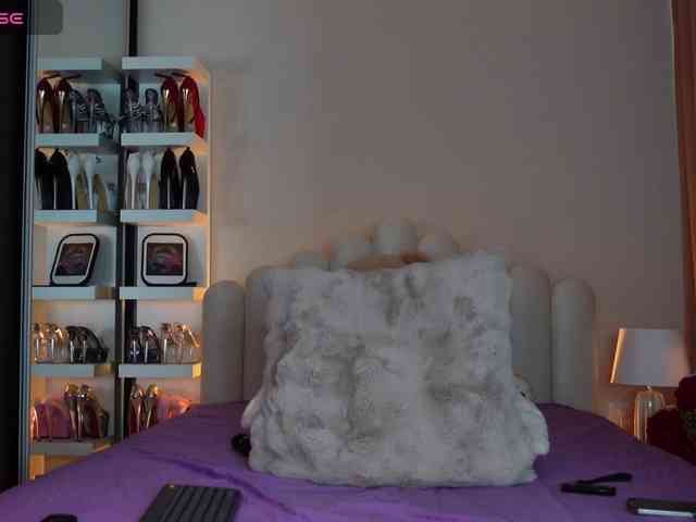 AngelaMyst webcam