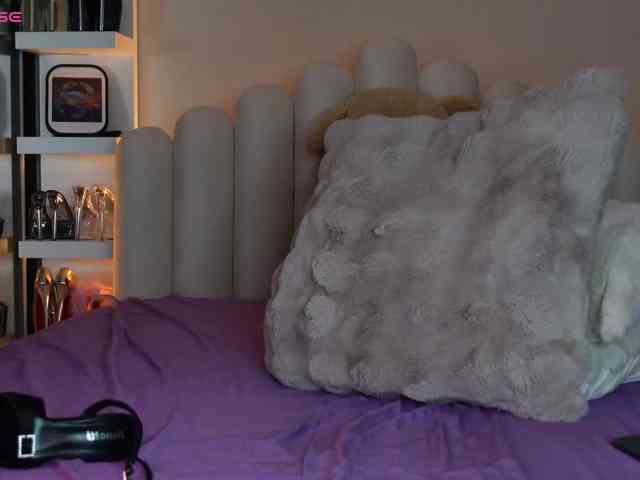 AngelaMyst webcam