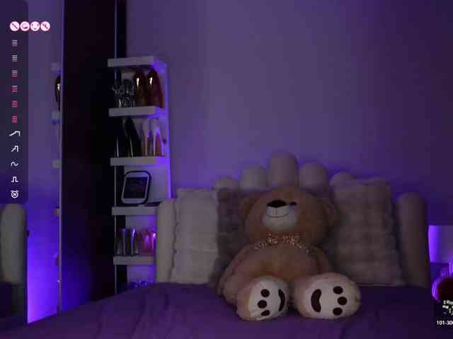 AngelaMyst webcam