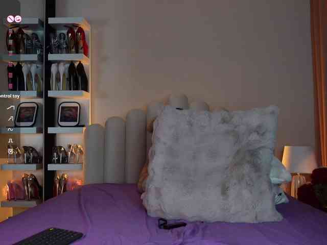 AngelaMyst webcam