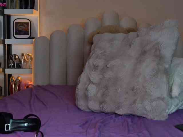 AngelaMyst webcam
