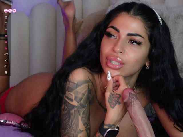 AngelaMyst webcam