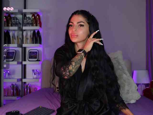 Model: AngelaMyst