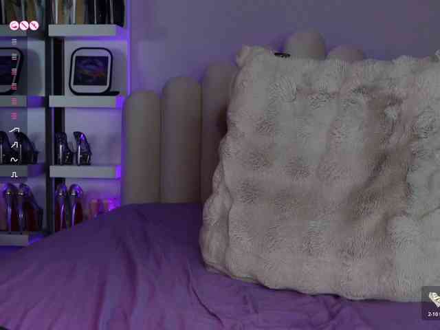 AngelaMyst webcam