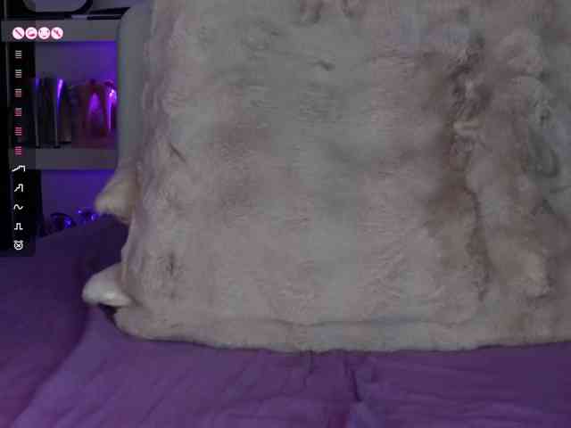 AngelaMyst webcam