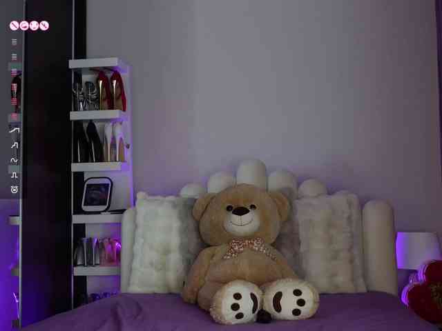 AngelaMyst webcam