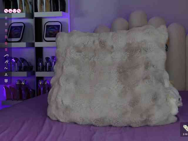 AngelaMyst webcam